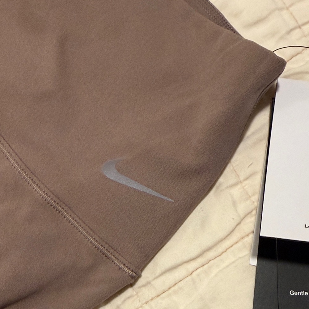 Nike Brown High-Rise Leggings - Picture 4 of 6